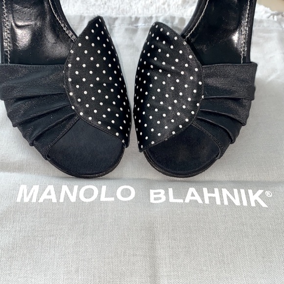 Manolo Blahnik • “Bimba Pois” BW Heels - Picture 7 of 16